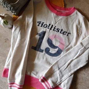 Hollister sweatshirt